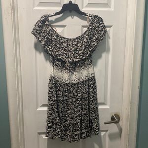 Floral dress with lace waist band
